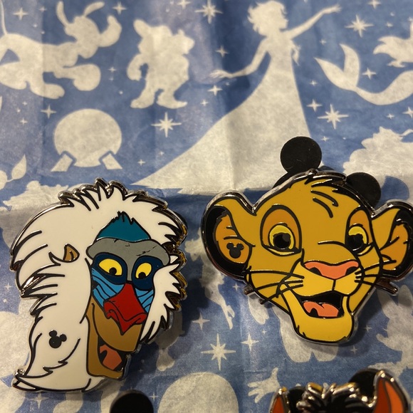 Lion King Hidden Disney pin bundle - Picture 2 of 5